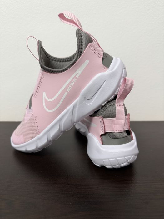 Детски маратонки NIKE Flex Runner 2