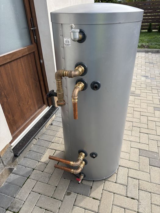 Puffere boilere cu serpentina sau fara
