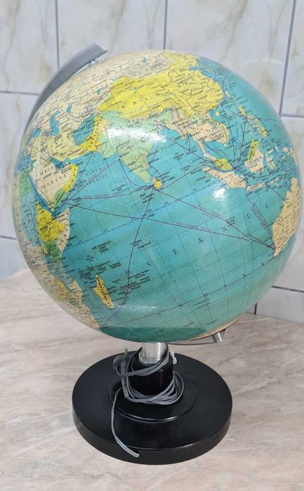 Glob riginal din sticlă