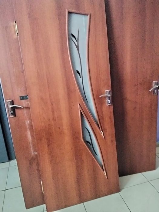 Продам двери 2×80. 2×70