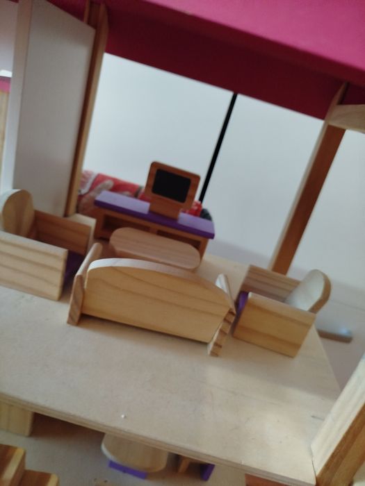 Детский домик деревянный