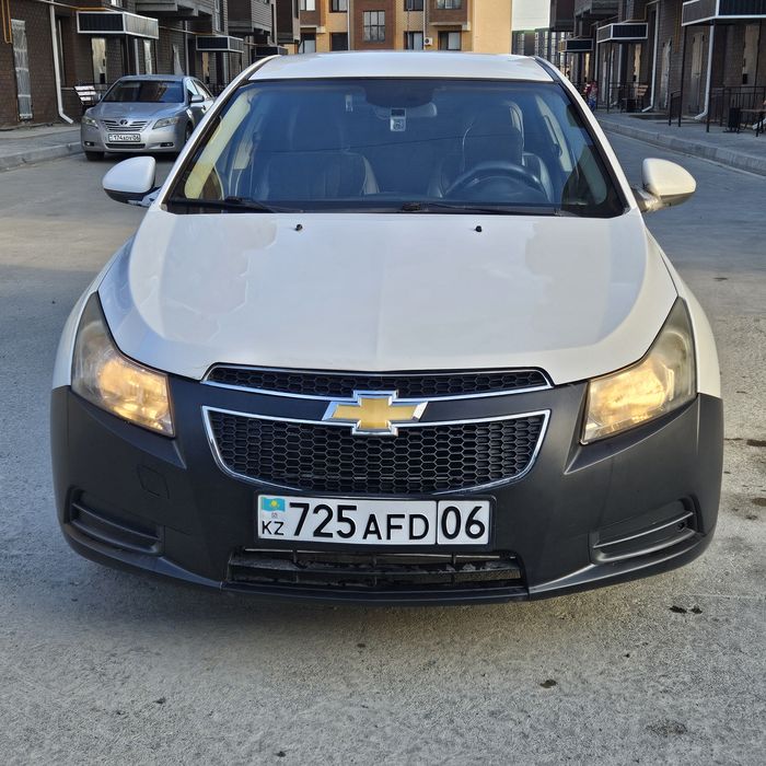 Шевроле круз 2011года