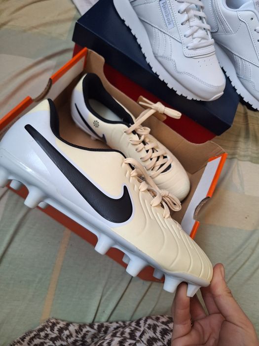 Nike nr 38 noi . 200 lei