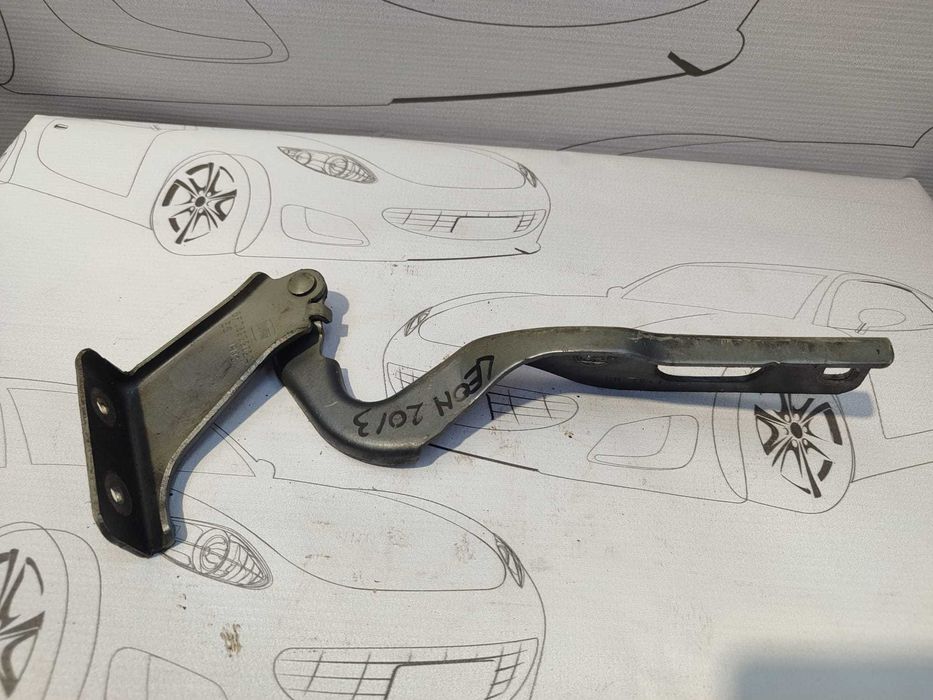 Balama Capotă Dreapta Seat Leon (5F) 2012–2019 / Cod OEM 5F0823302A (5D2)