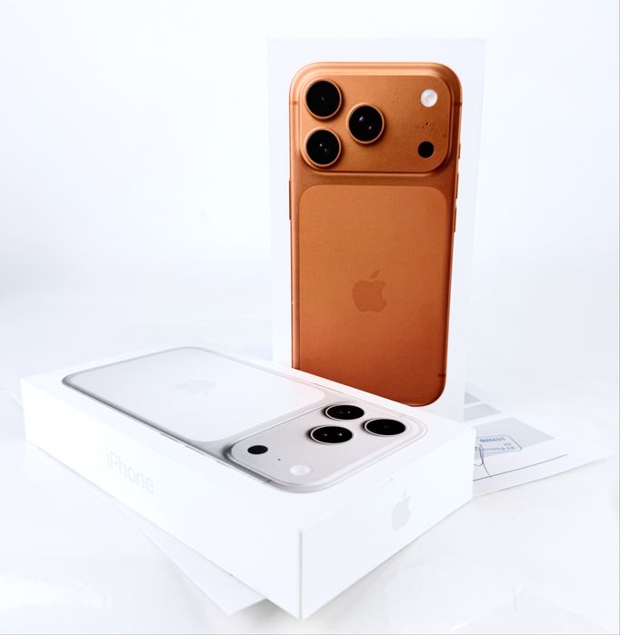 НОВ! Apple iPhone 17 Pro 256GB Cosmic Orange / Silver 2г. Гаранция