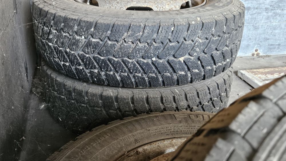 4бр гуми 205 75 16 петлас