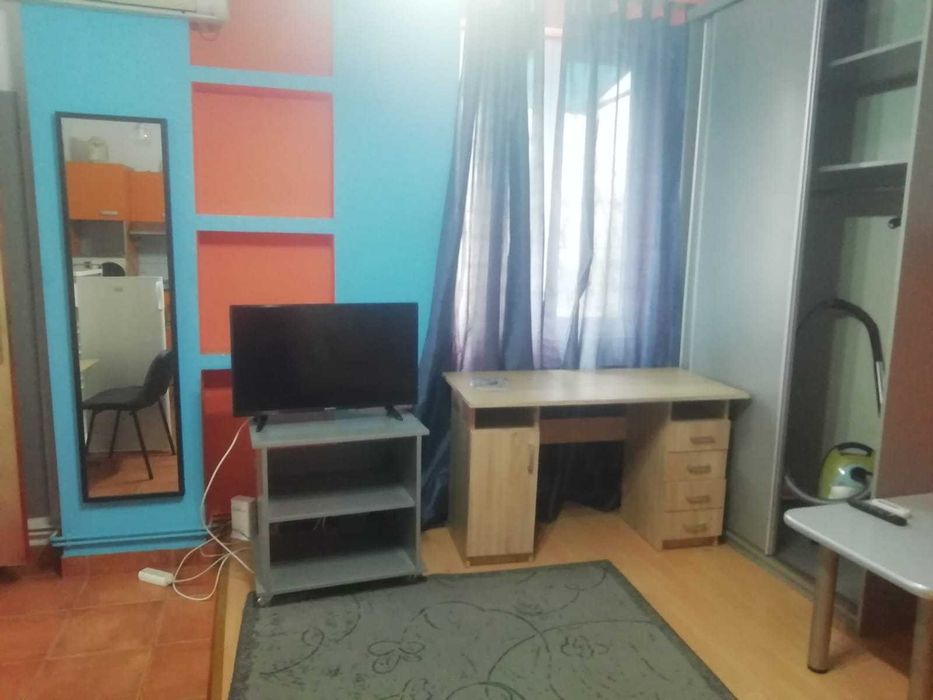 Particular inchiriez garsoniera Cotroceni, open-space, 400