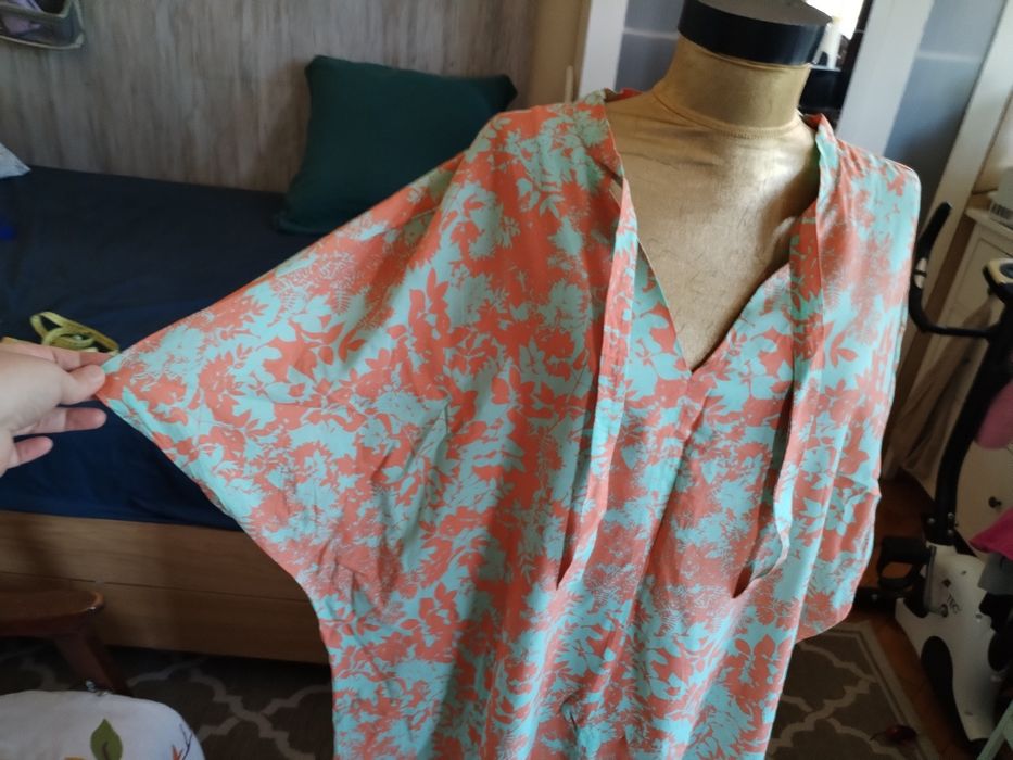 Rochie maxi florală din viscoză 100%, XL–5X