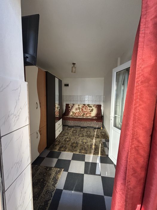 Garsoniera de închiriat