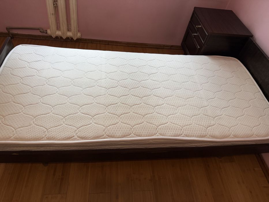 Продам кровать односпалку