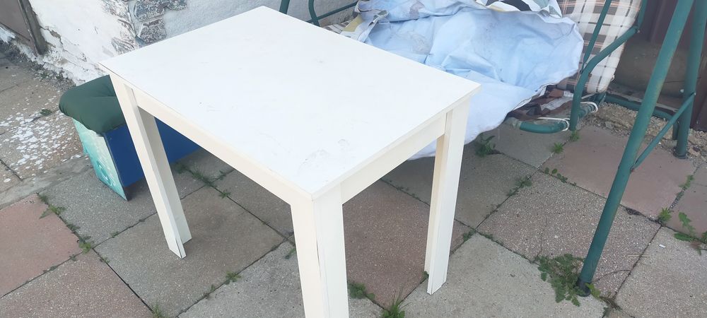Продам столы ,почти новые  ,размеры 60/ 100