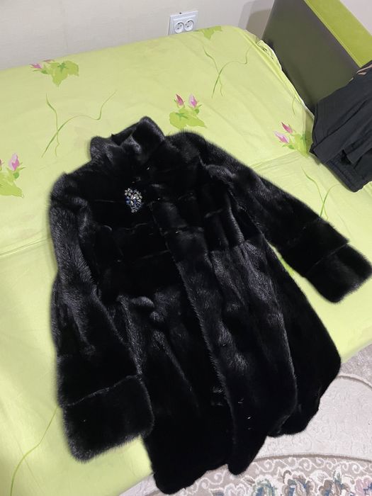 Продам норковую шубу