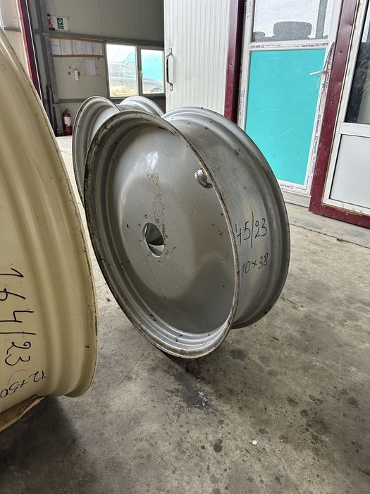 Vind jante tractor  de ocazie