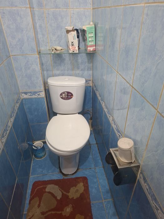 Унитаз б.у.сатылады