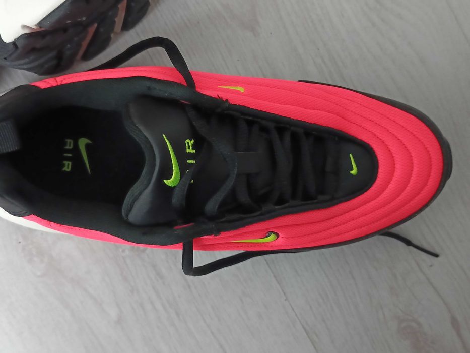 Маратонки Найк от Холандия