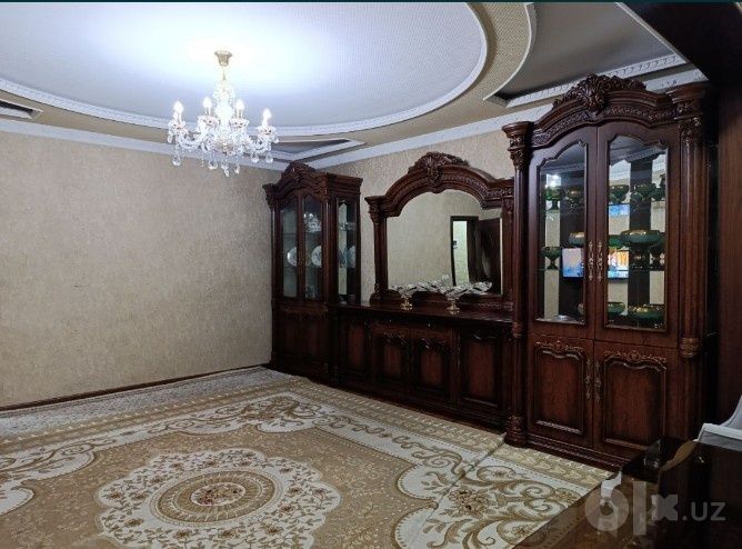 Срочно продается квартира 3/2/9  Паркентский массив Риезий