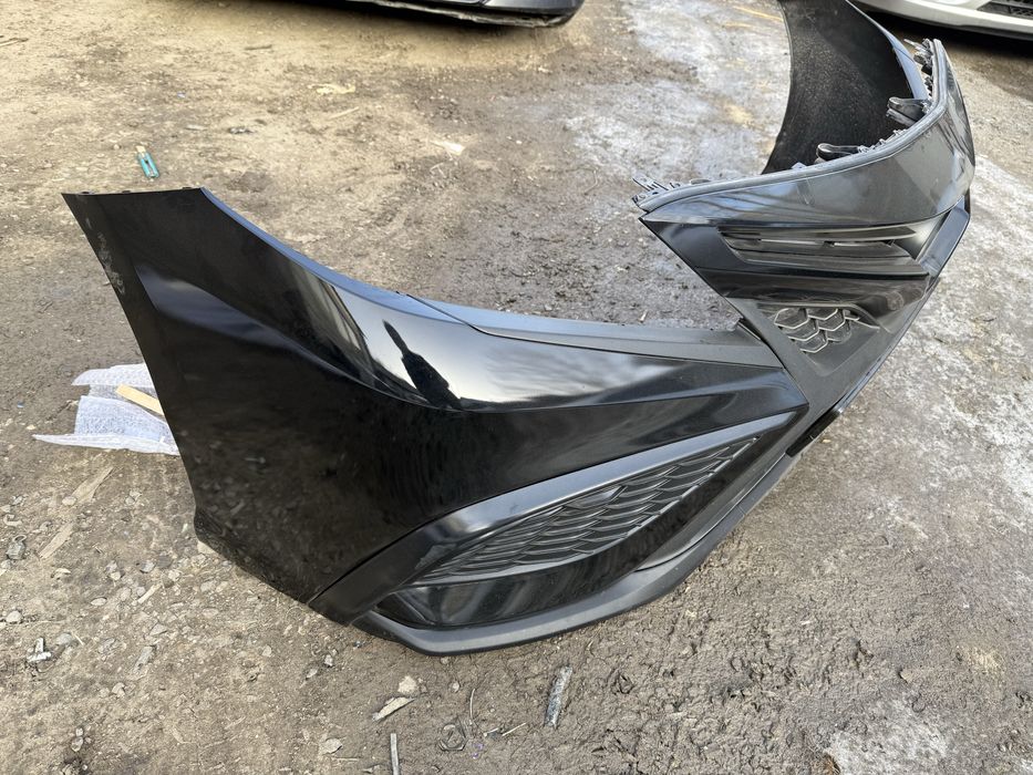 Бампер оригинал камри 75 амириканец