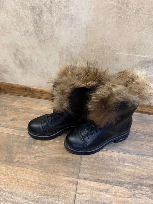 Ботуши с естествен пух