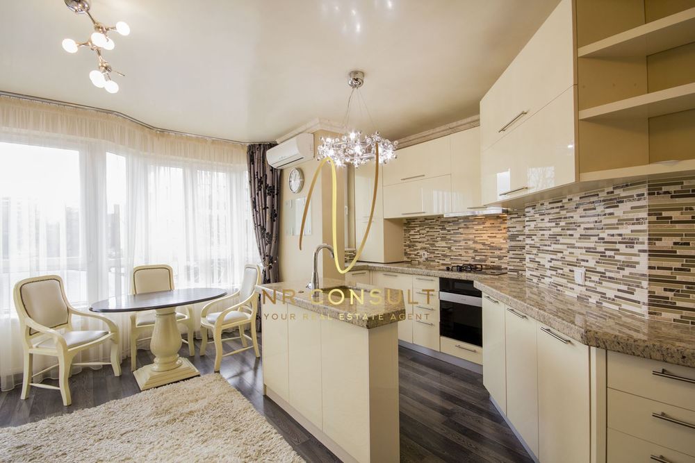 Продава се Тристаен апартамент в София, Манастирски ливади - 95 кв.м за 3148 €/кв.м - Снимка #1