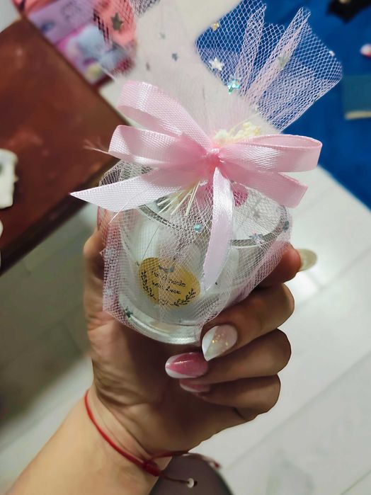 Mărturi de botez.  Pe culoarea dorită . Create din ceară