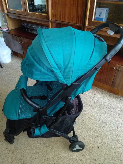 Детская коляска.