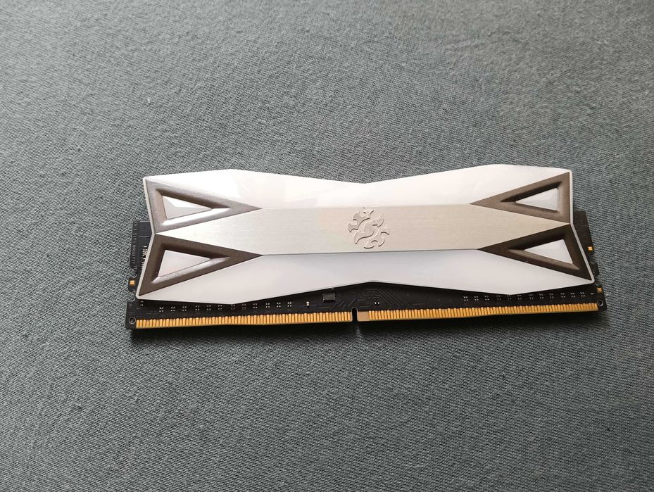 ADATA XPG 8GB DDR4 3200mhz cl16