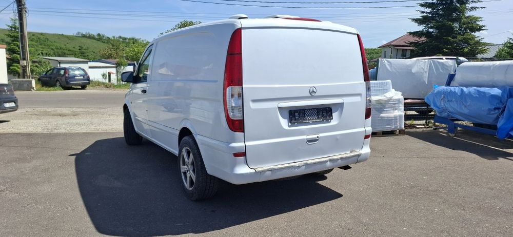 Mercedes Vito 110 lung, 2.2 Euro 5, An 2012, AC, 3 locuri+marfa