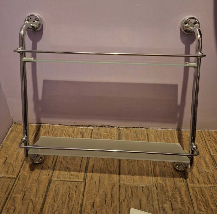 Полка для ванной. Настенная.