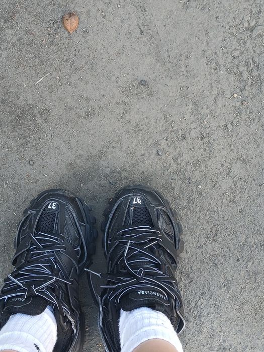 Balenciaga trak 37