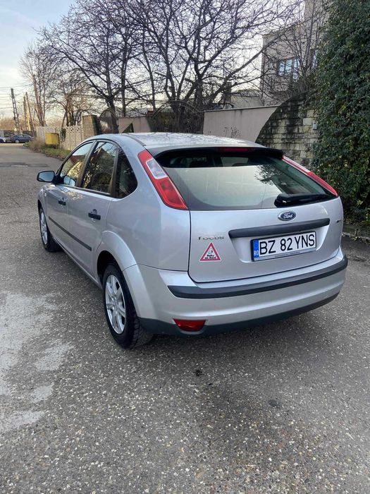 Masina Foarte ingrijita Ford Focus II