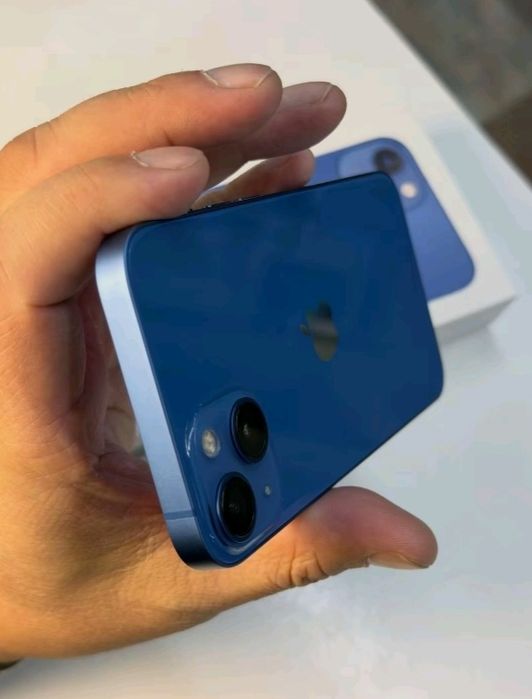 iPhone 13 синий 128гб