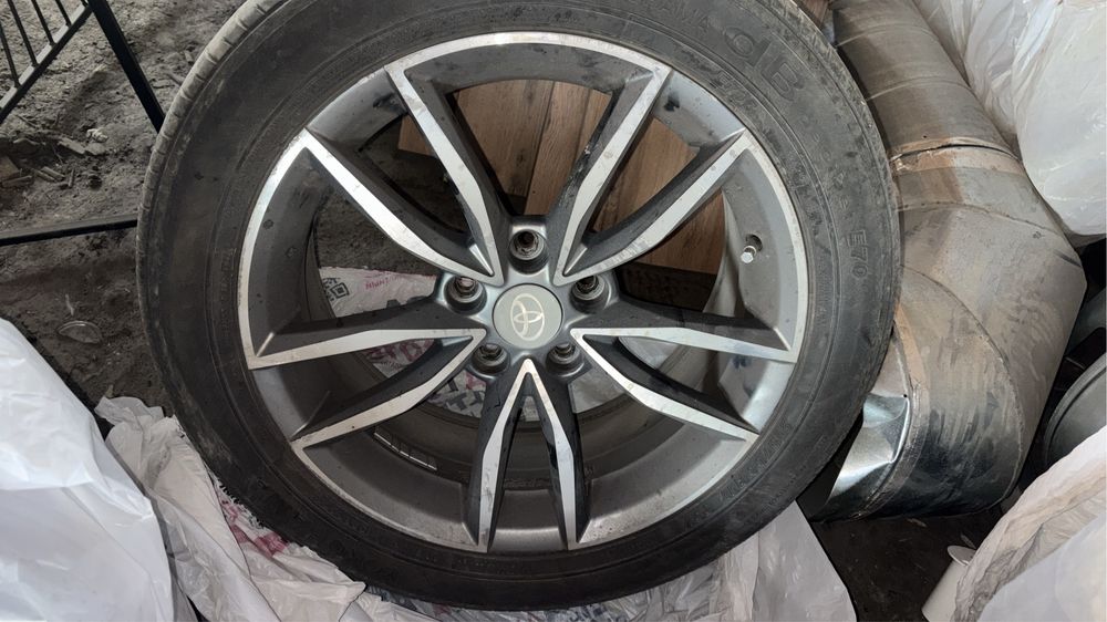 Toyota camry диски