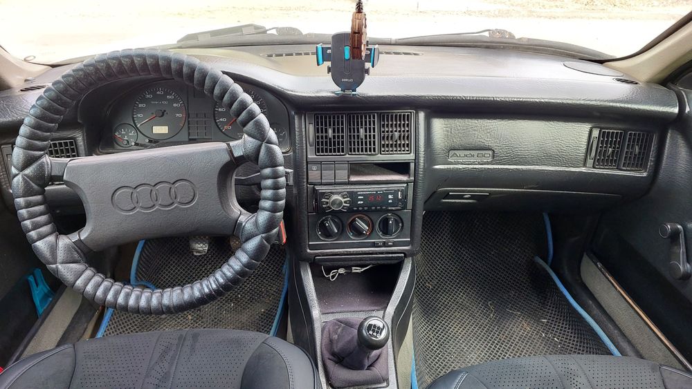 Продам автомобиль Ауди 89