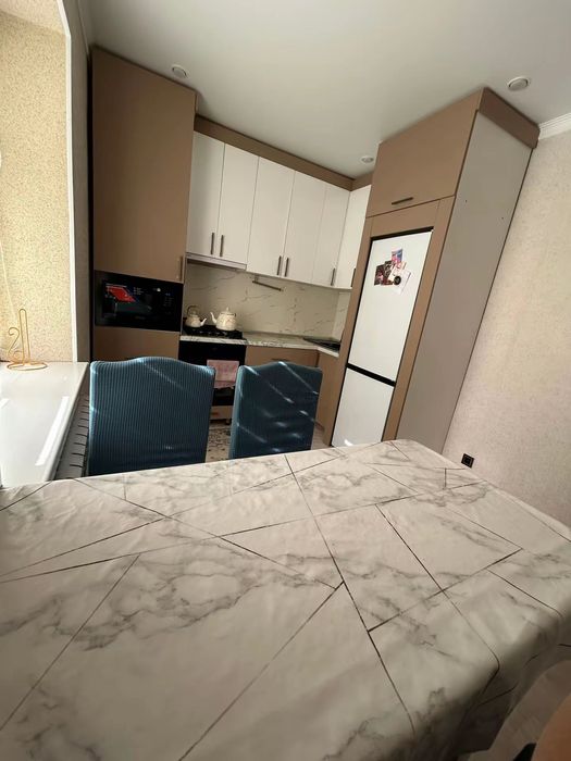 Продаю квартиру 2-комнатную