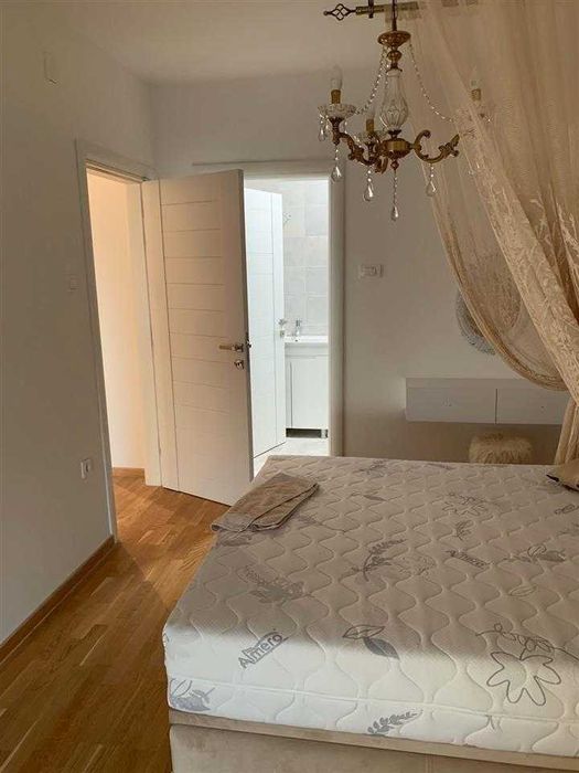 Дава се под наем Двустаен апартамент в Бургас, Лазур - 56 кв.м за 234.6 € - Снимка #3