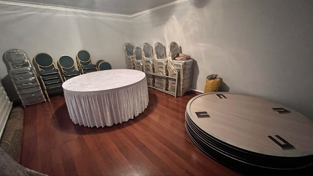 Столы и стулья продается обмен бар машинаға