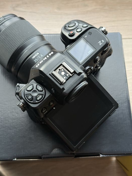 Pachet nikon - Nikon Z8 + obiective