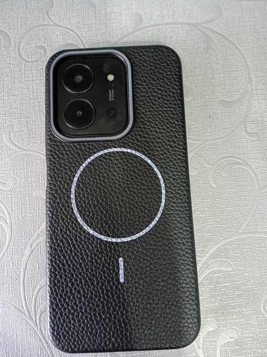 Продавам телефон Redmi 15 C