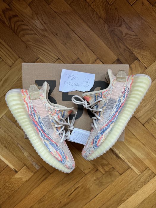 Yeezy 350 v2 Mx Oat