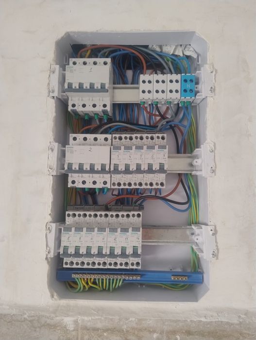 Electrician NON STOP