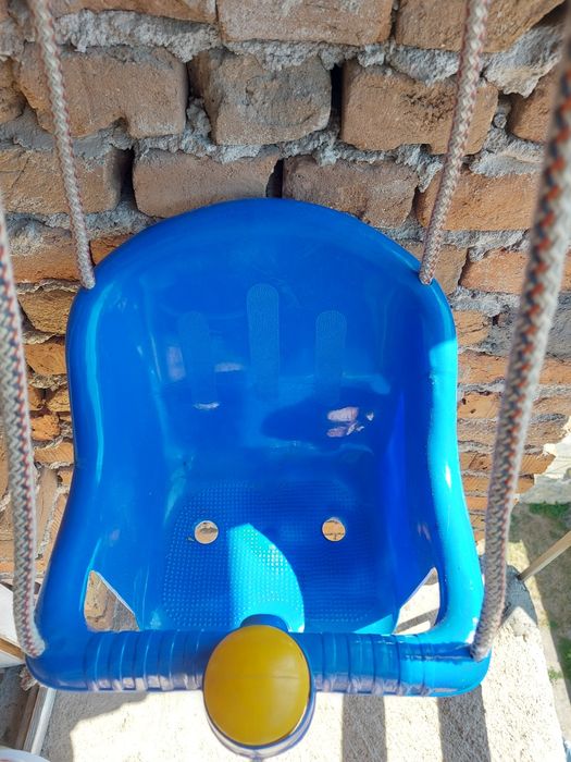 Детска люлка за двор