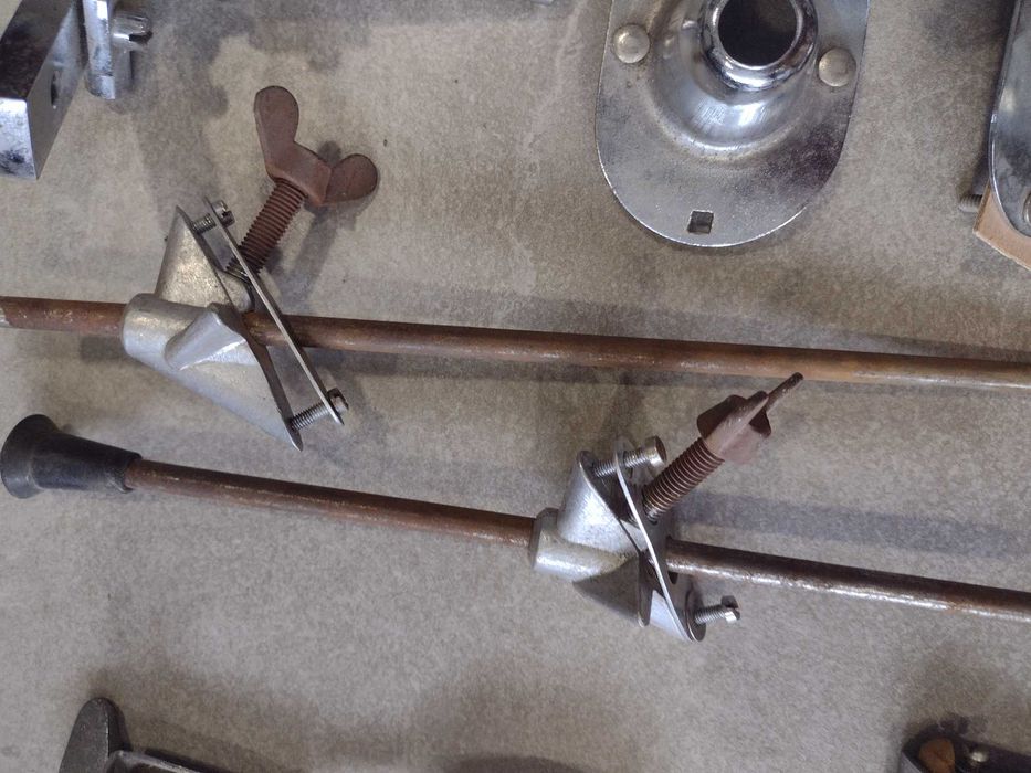 Обръчи,холдер,перчотки с лъгове, крачета,части за барабани