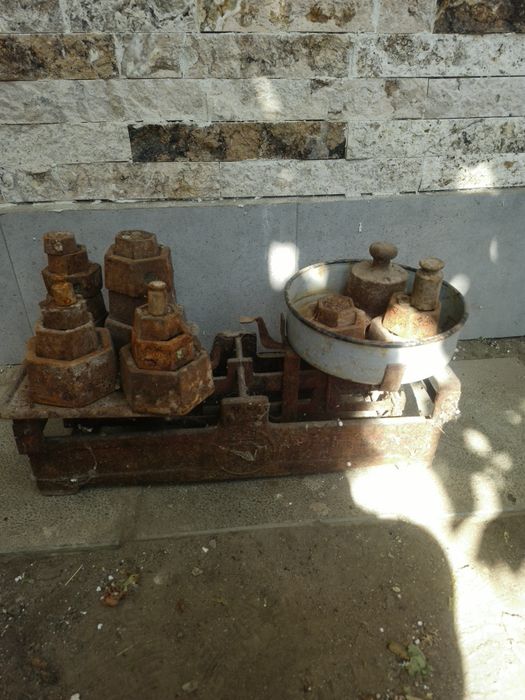 Cântar vechi în stare  bună