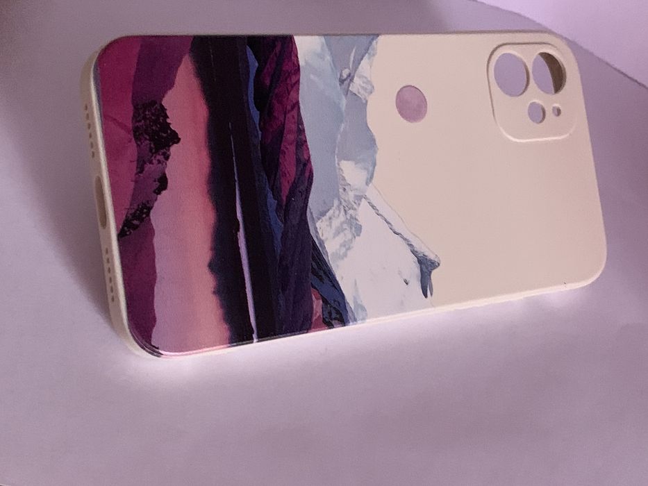 Vand huse de telefoane noi in stare buna