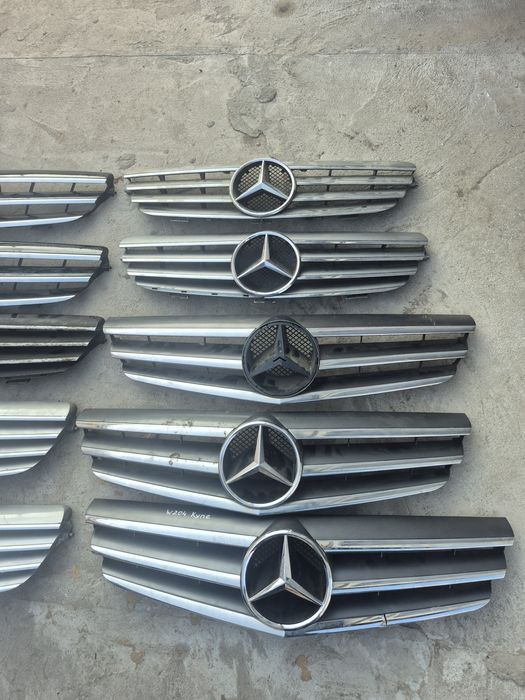 Решетка Mercedes W209 CLK