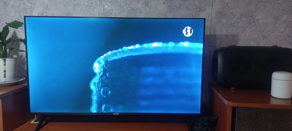 Продам телевизор смарт тв