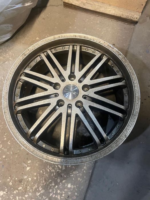 Диски на машину ровные