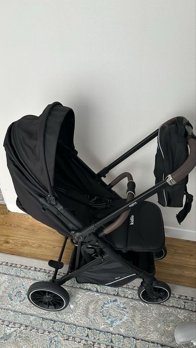 Продается новая коляска kidilo