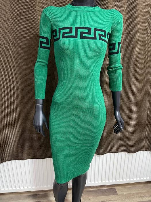 Rochite dama din tricot.