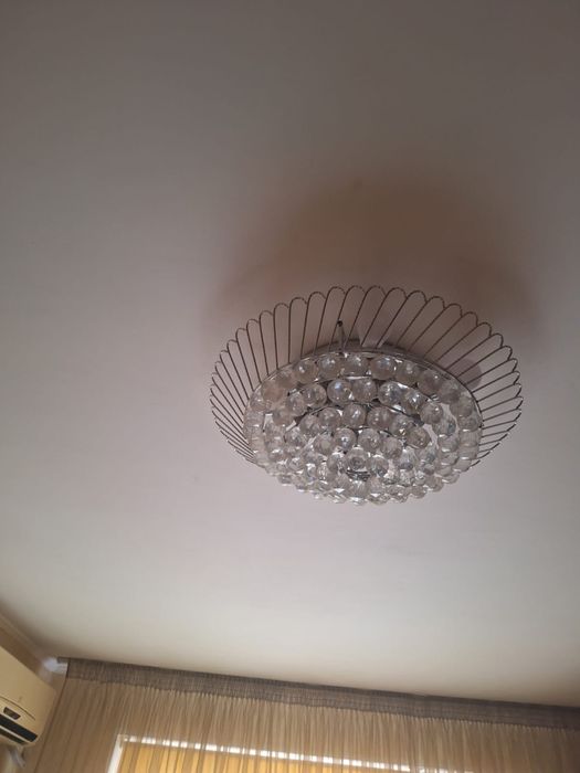 Люстра богатая!!!